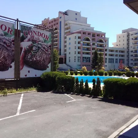 Sunny Plaza 33 * Slăntjev Brjag